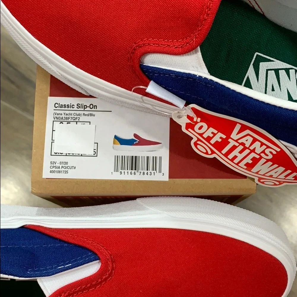 •VANS CLASSIC SLIP ON VANS YACHT CLUB red/blue MENS•